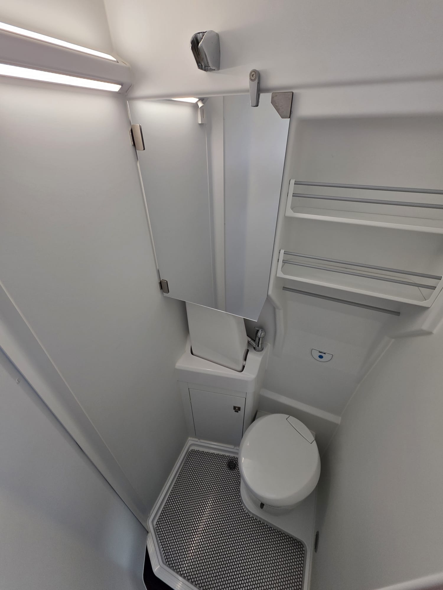 Volkswagen Grand California Automaat, 2022 180PK Full Option