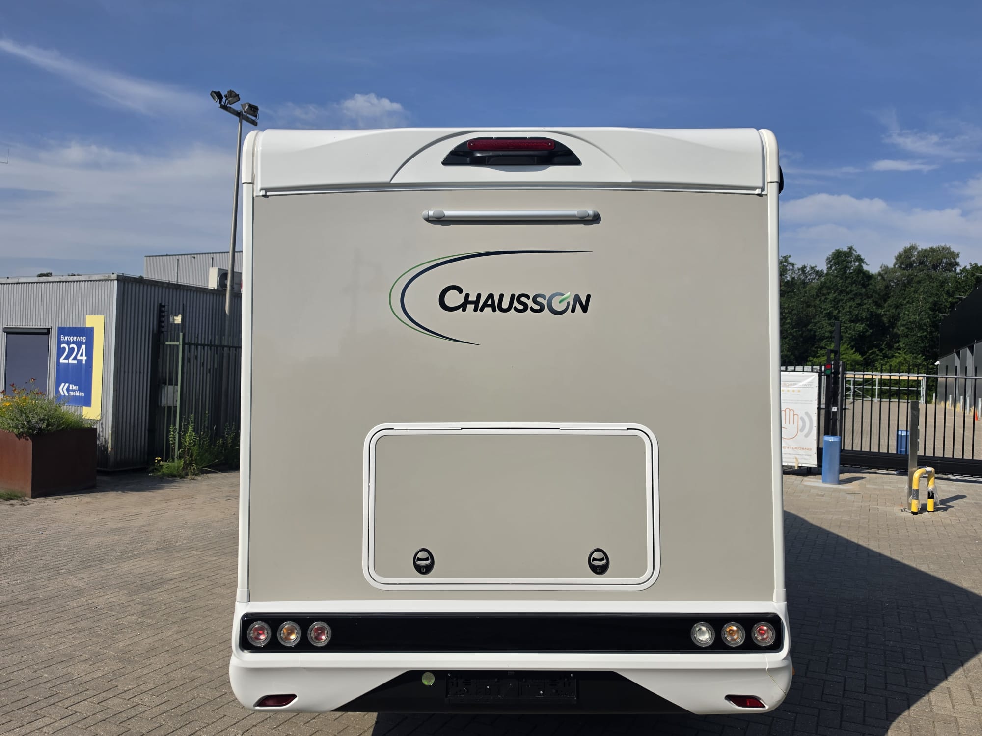 Chausson 788 Titanium Ultimate 170PK Automaat Face to Face