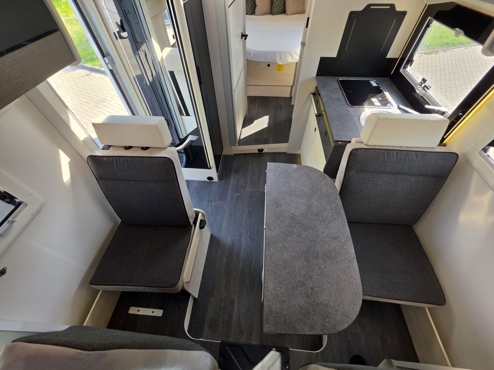 Chausson 788 Titanium Ultimate 170PK Automaat Face to Face