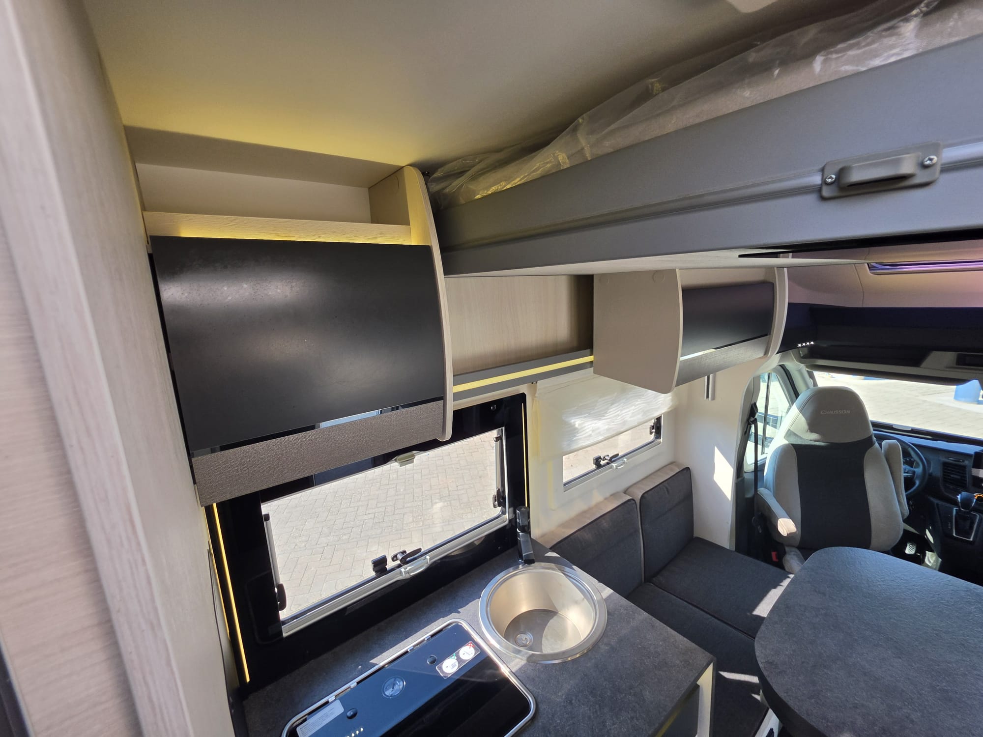 Chausson 788 Titanium Ultimate 170PK Automaat Face to Face