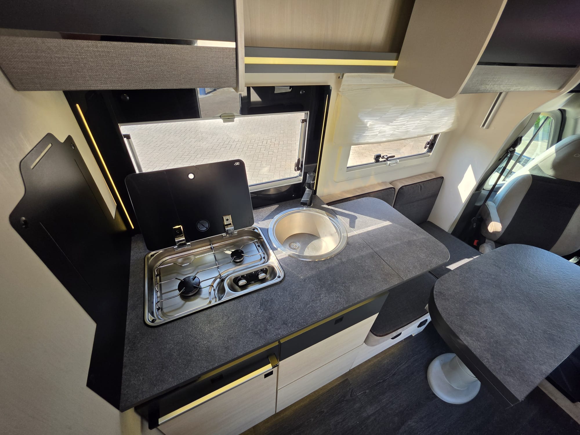 Chausson 788 Titanium Ultimate 170PK Automaat Face to Face