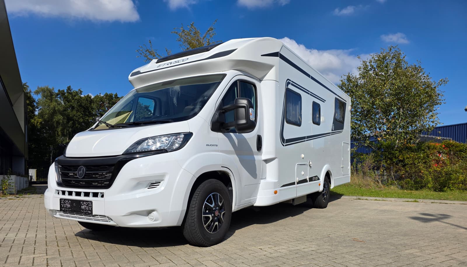 Hymer Etrusco 7400 EB, 140PK 2022, Enkele bedden en hefbed