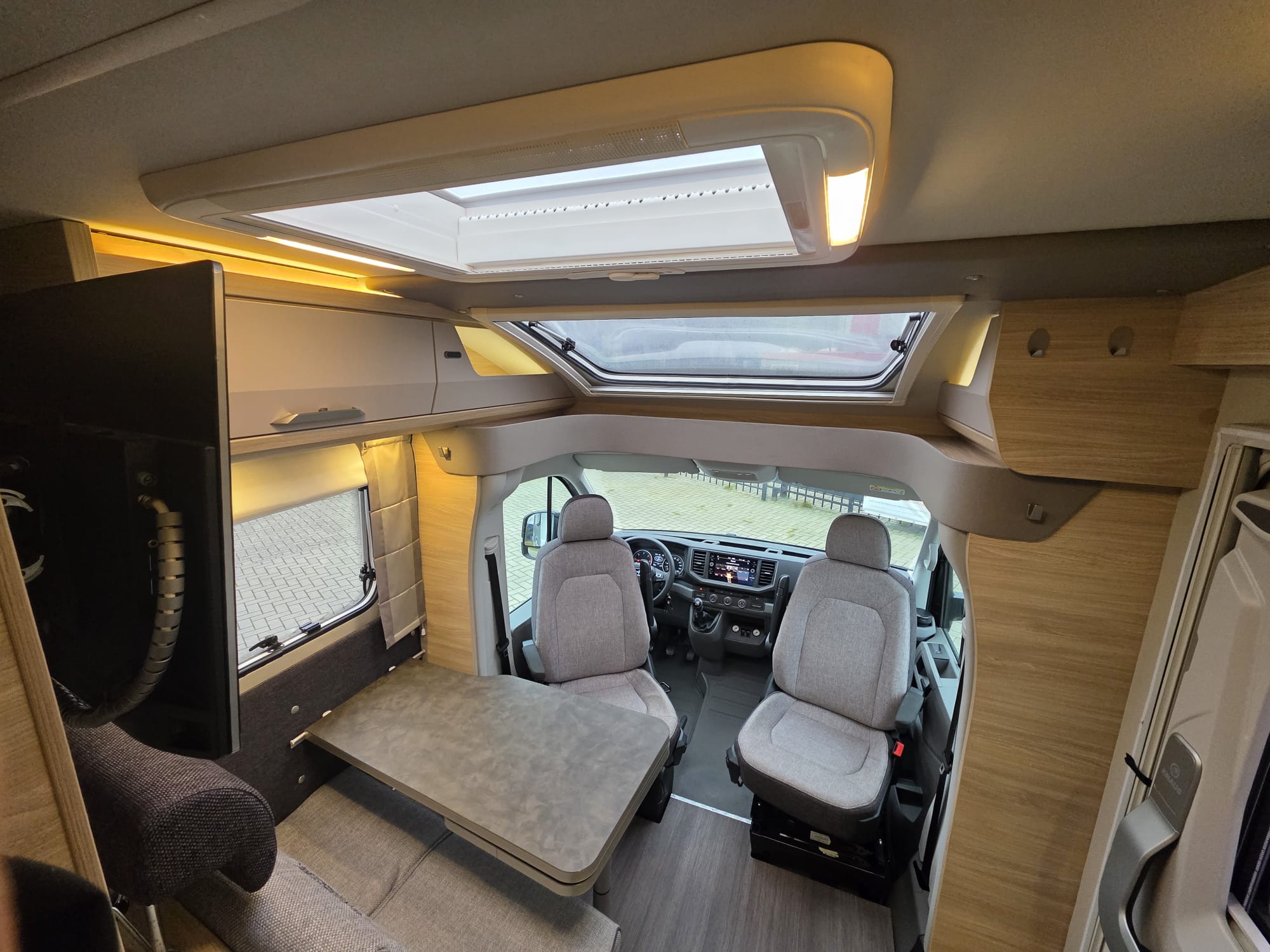 Knaus VAN TI 650 MEG Platinum Selection, 140 PK 2022 Enkele bedden