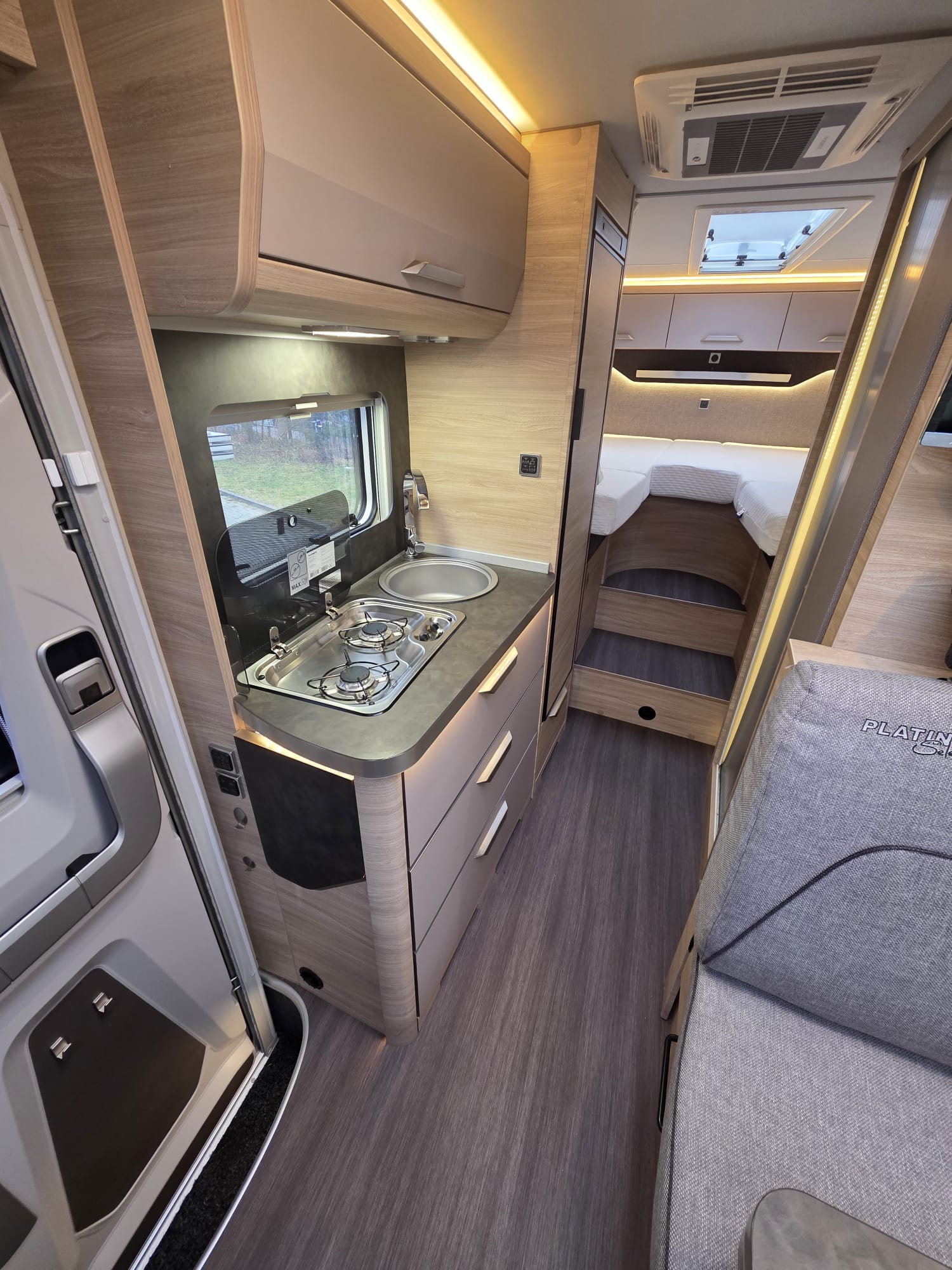 Knaus VAN TI 650 MEG Platinum Selection, 140 PK 2022 Enkele bedden