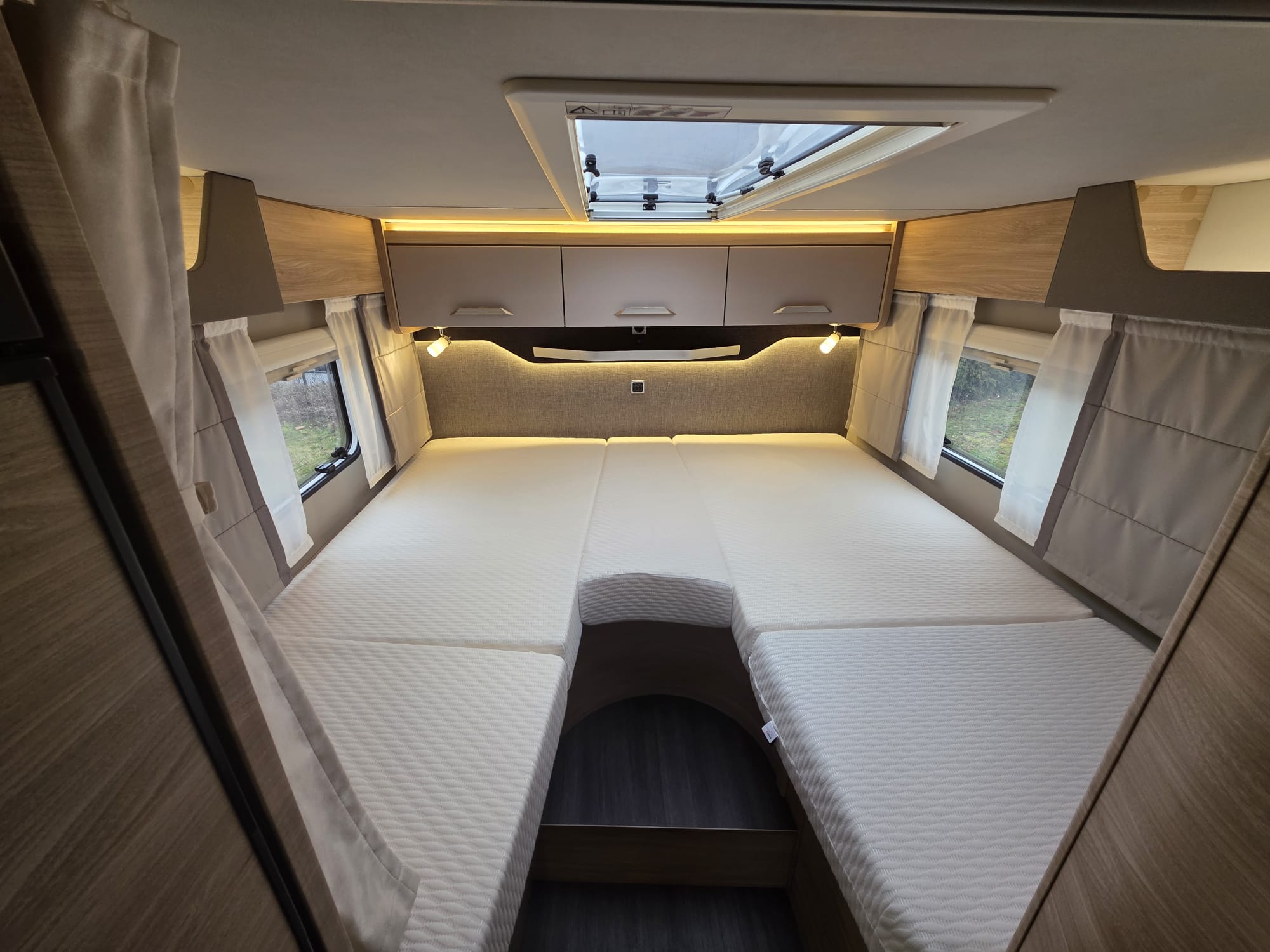 Knaus VAN TI 650 MEG Platinum Selection, 140 PK 2022 Enkele bedden