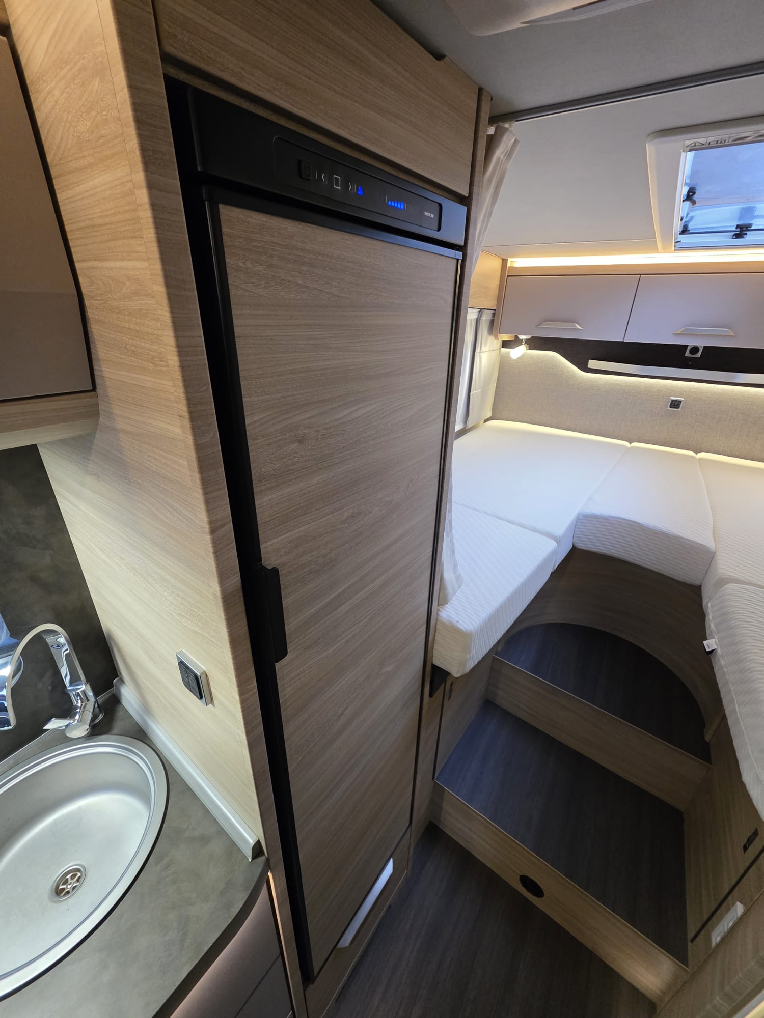 Knaus VAN TI 650 MEG Platinum Selection, 140 PK 2022 Enkele bedden